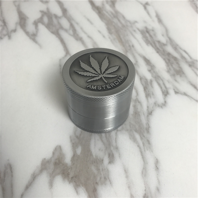 Vogue portable smoke grinder2