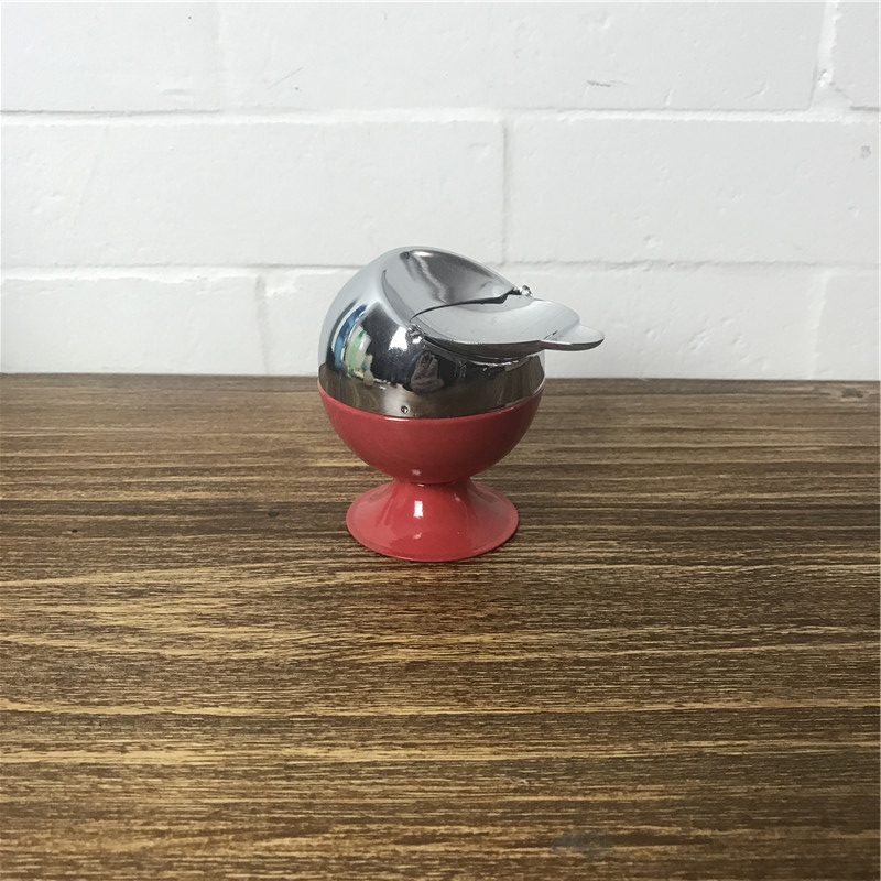 Stylish and creative portable ashtray3