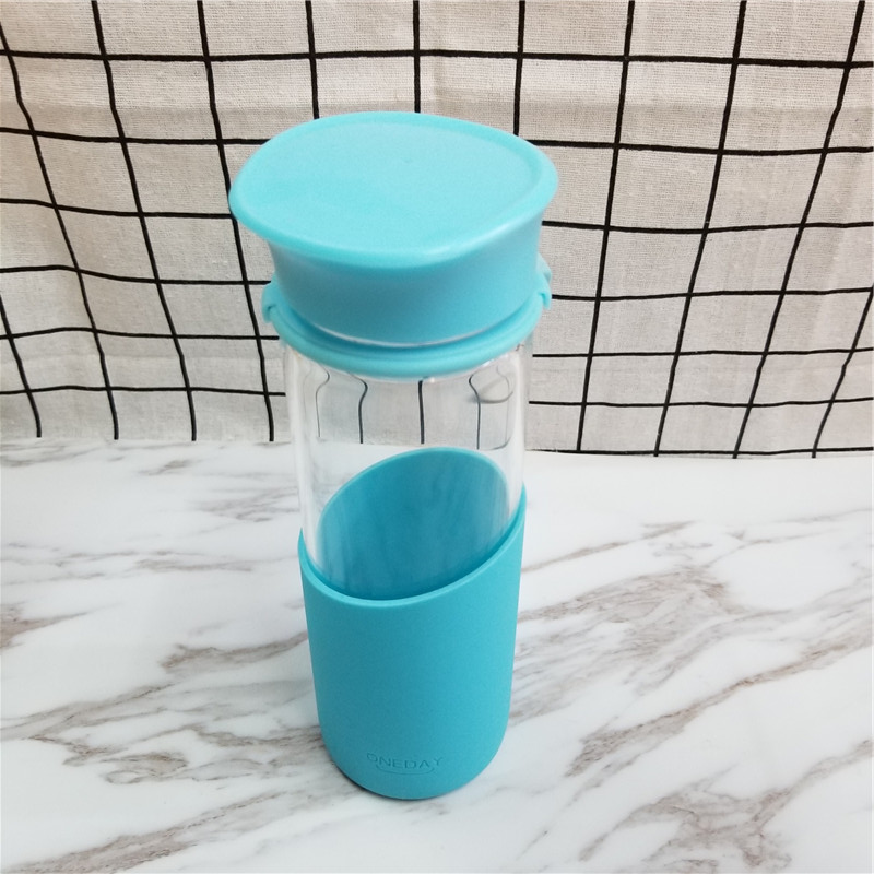 Simple business car glass, convenient cup cover, carry cups, creative travel cups.1