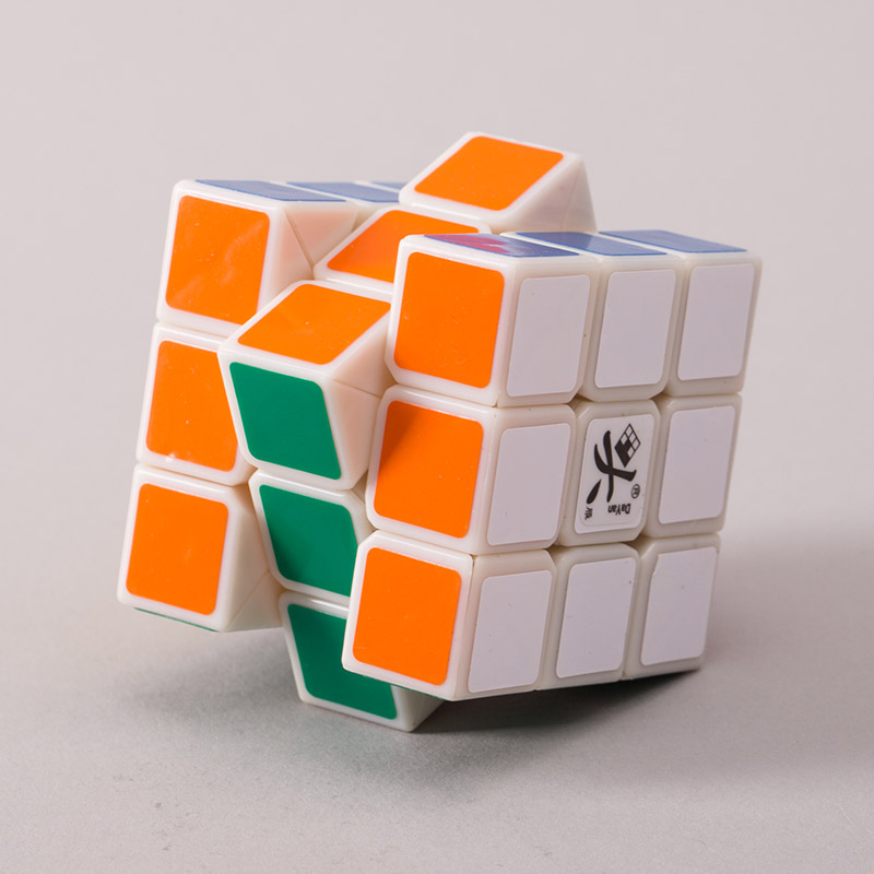 The wild goose has a generation of magic cube white3