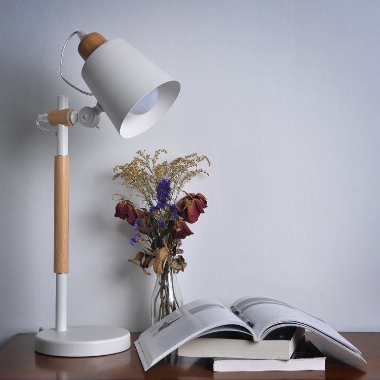 Simple practical desk lamp TD-2031 white study bedroom living room lamp1