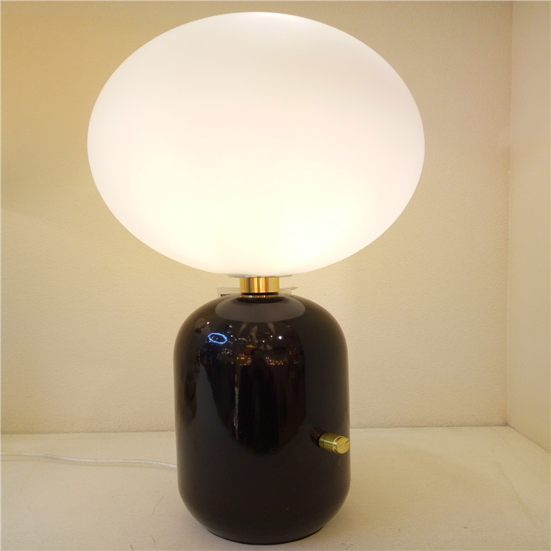 Nordic minimalist style lamp TD-JC-BLTT002 black large room living room bedroom desk lamp1
