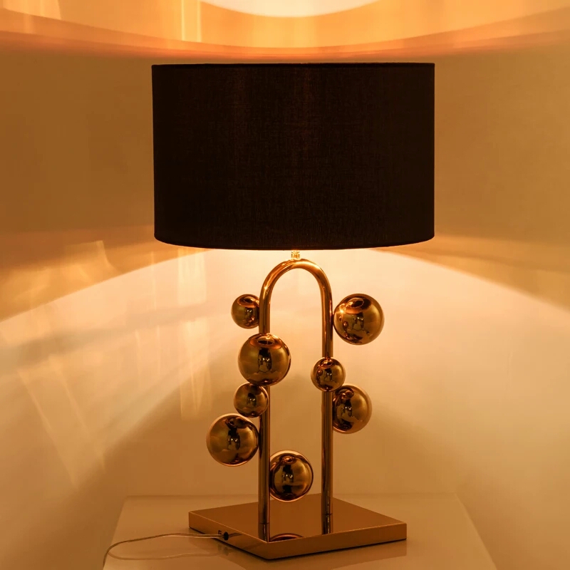 Postmodern simple cloth design, metal originality, personality, decorative lamp, TD-2152 bedroom, living room, study desk lamp.2