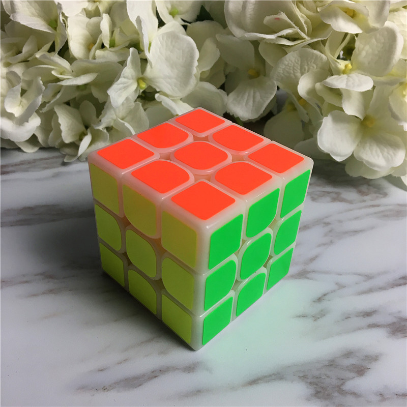 A radius of three order 3X3X3 (transparent cube edge)2