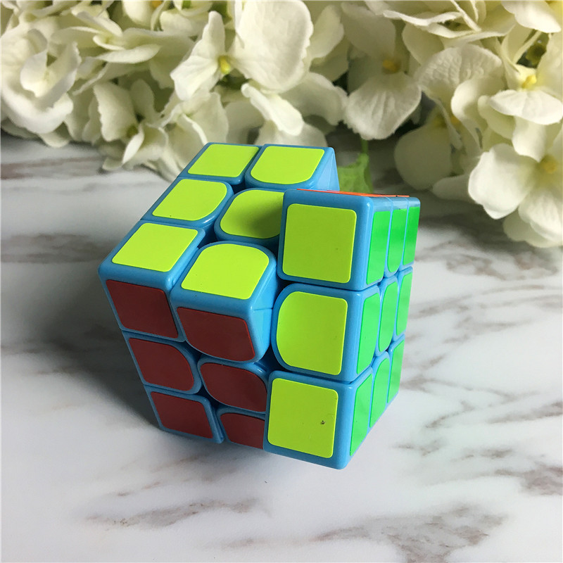 A giant Rubik's cube three order 3X3X3 (Lan Bian)3