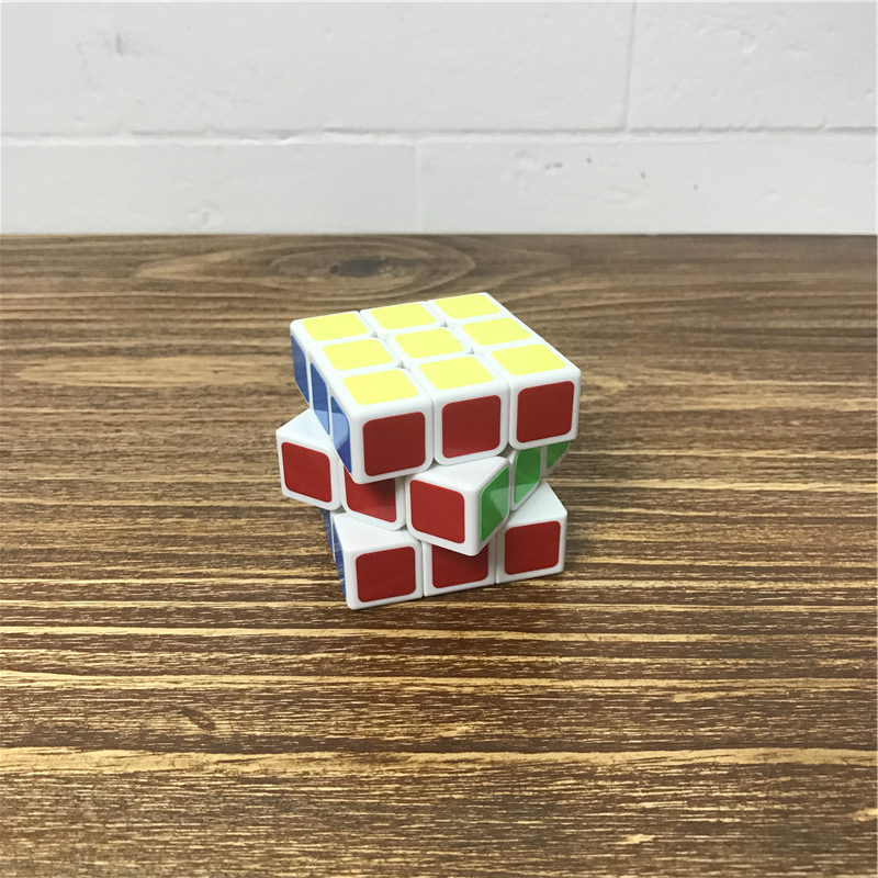 A portable puzzle magic square of order three3