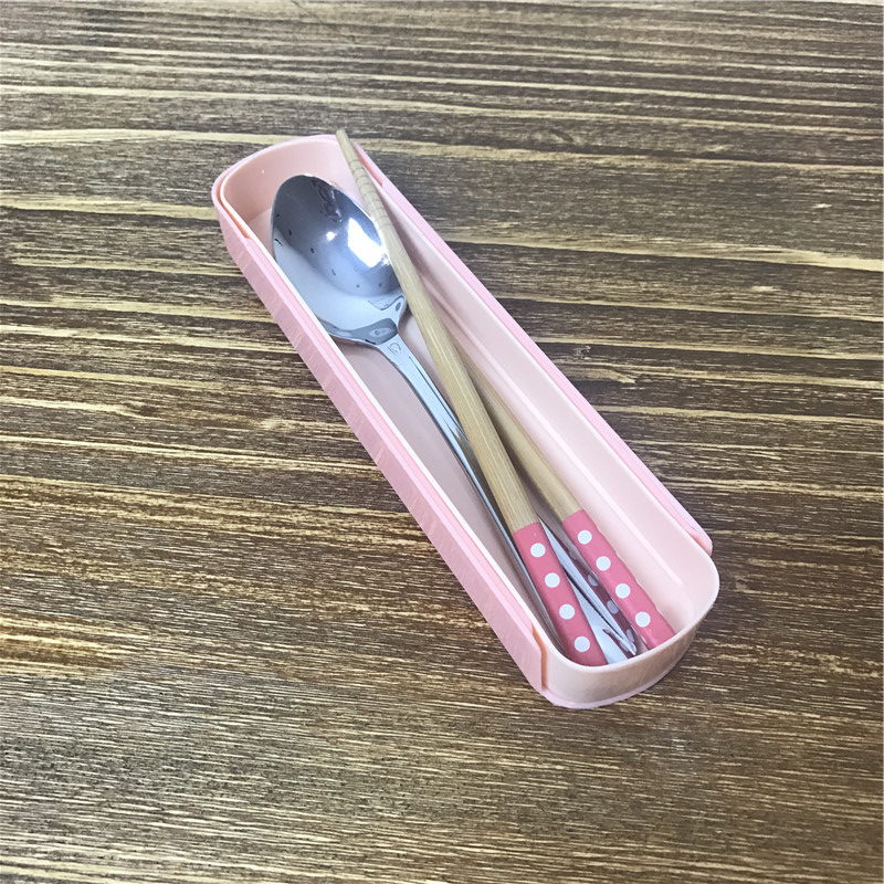 Stainless steel spoon chopsticks in a portable tableware suit1